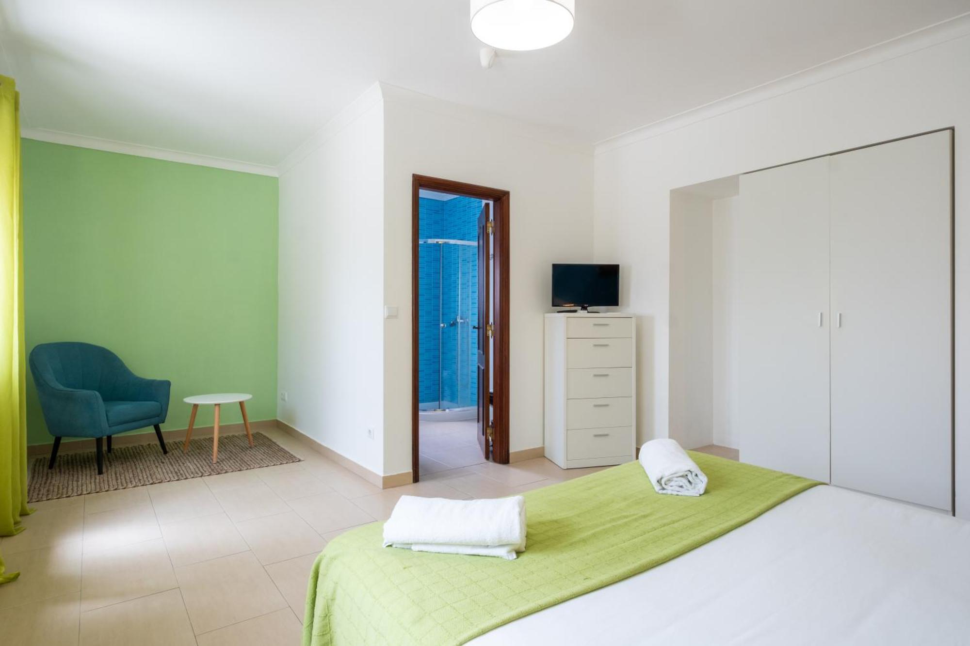 West Side Guesthouse Peniche Kültér fotó